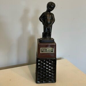 Little whizzer liquid dispenser bar ware vintage item